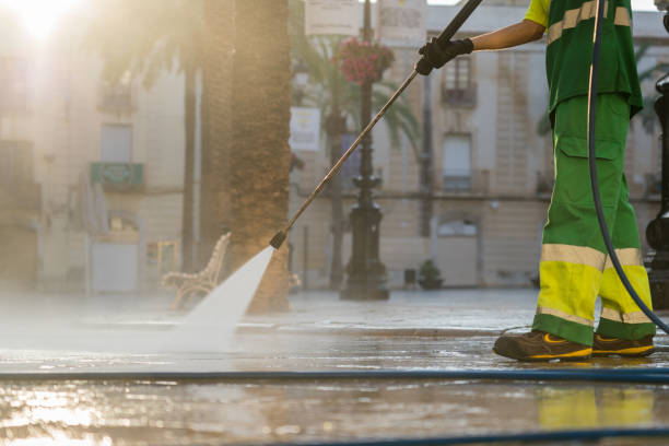 Best Playground Equipment Cleaning  in West Peoria, IL